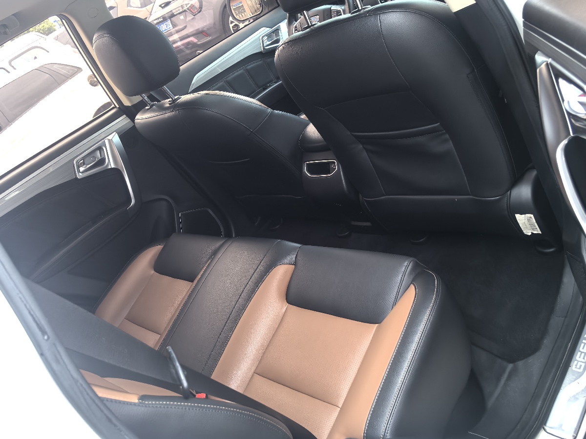 GEELY Vision X6 2016 immagine di auto #7