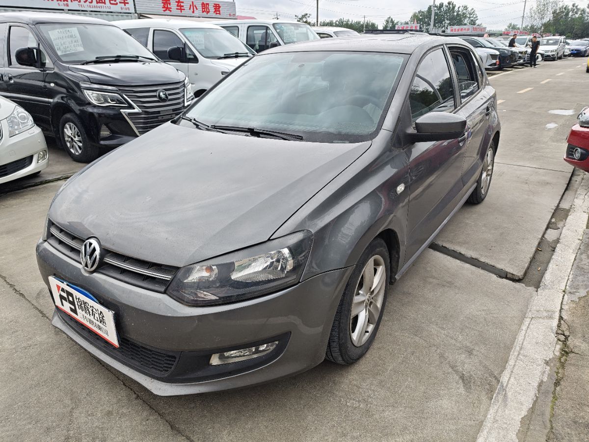 Volkswagen Polo 2012 Volkswagen Polo 2012 car image