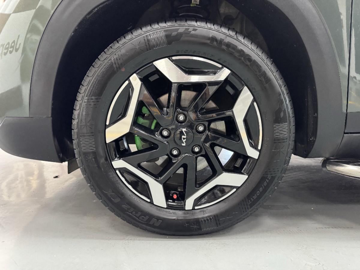 Kia Seltos 2023 car image #20