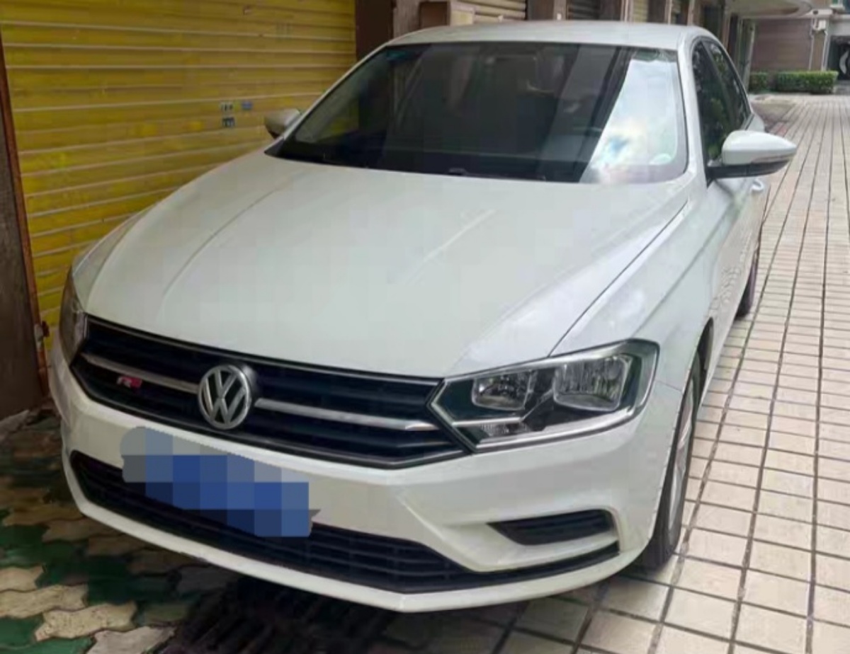Volkswagen Bora 2017 car image 