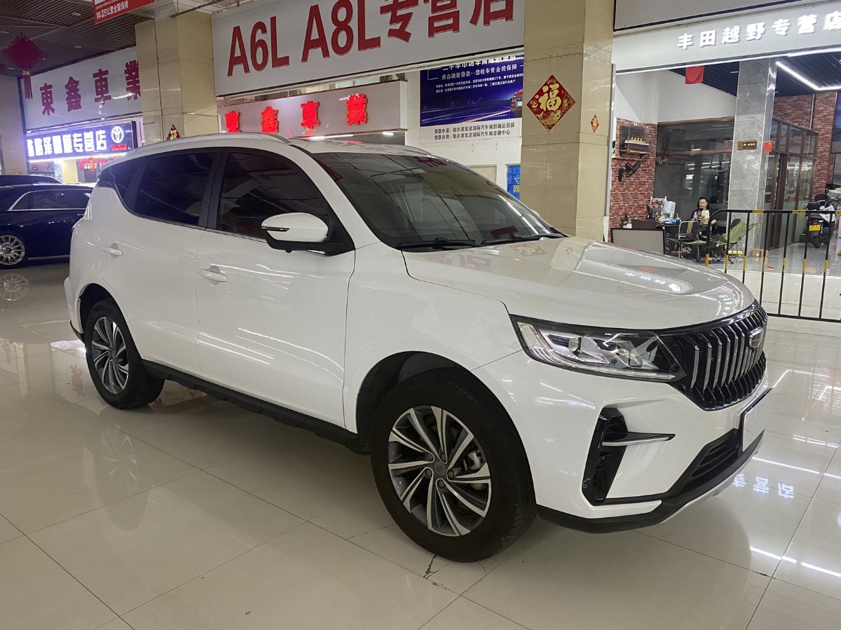 GEELY Vision X6 2023 car image #3