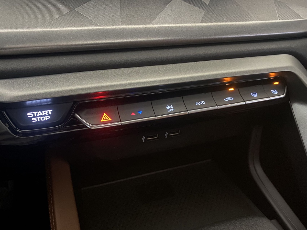 GEELY Vision X6 2023 car image #10