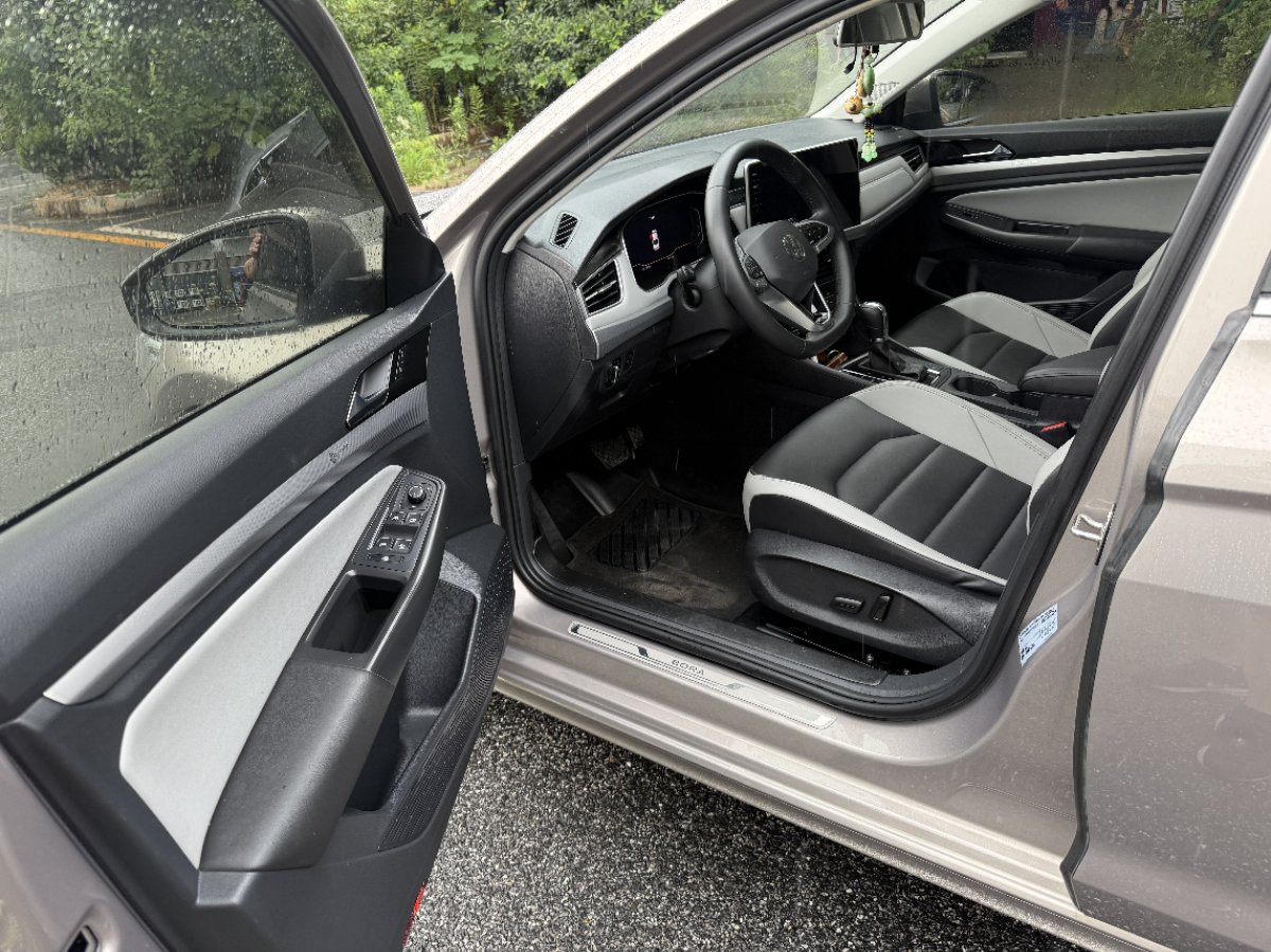 Volkswagen Bora 2023 car image #4