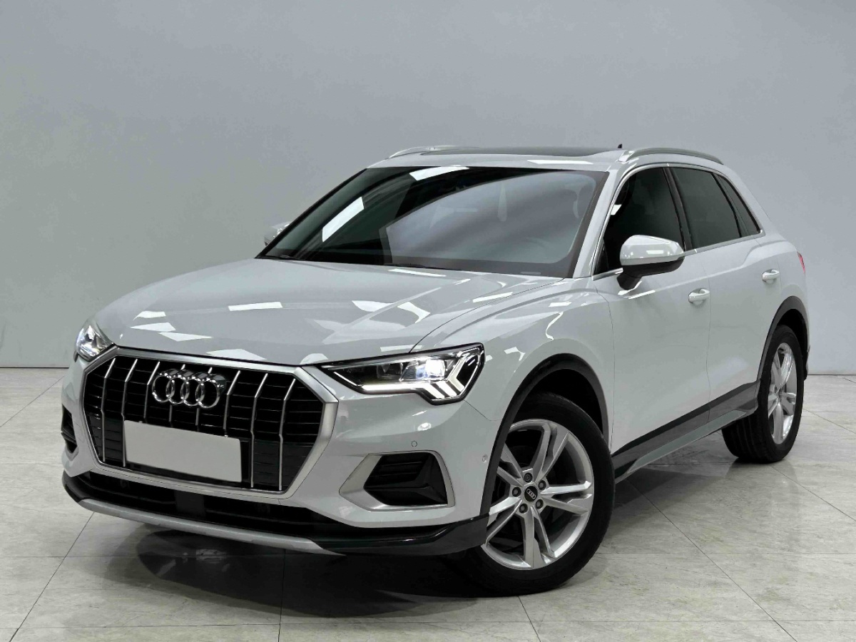 Audi Q3 2022 car image 