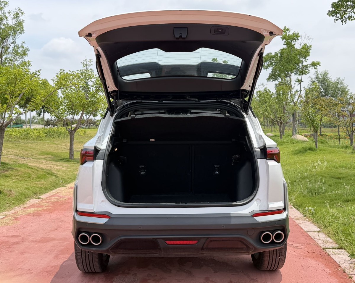 GEELY Coolray 2024 image de voiture #12