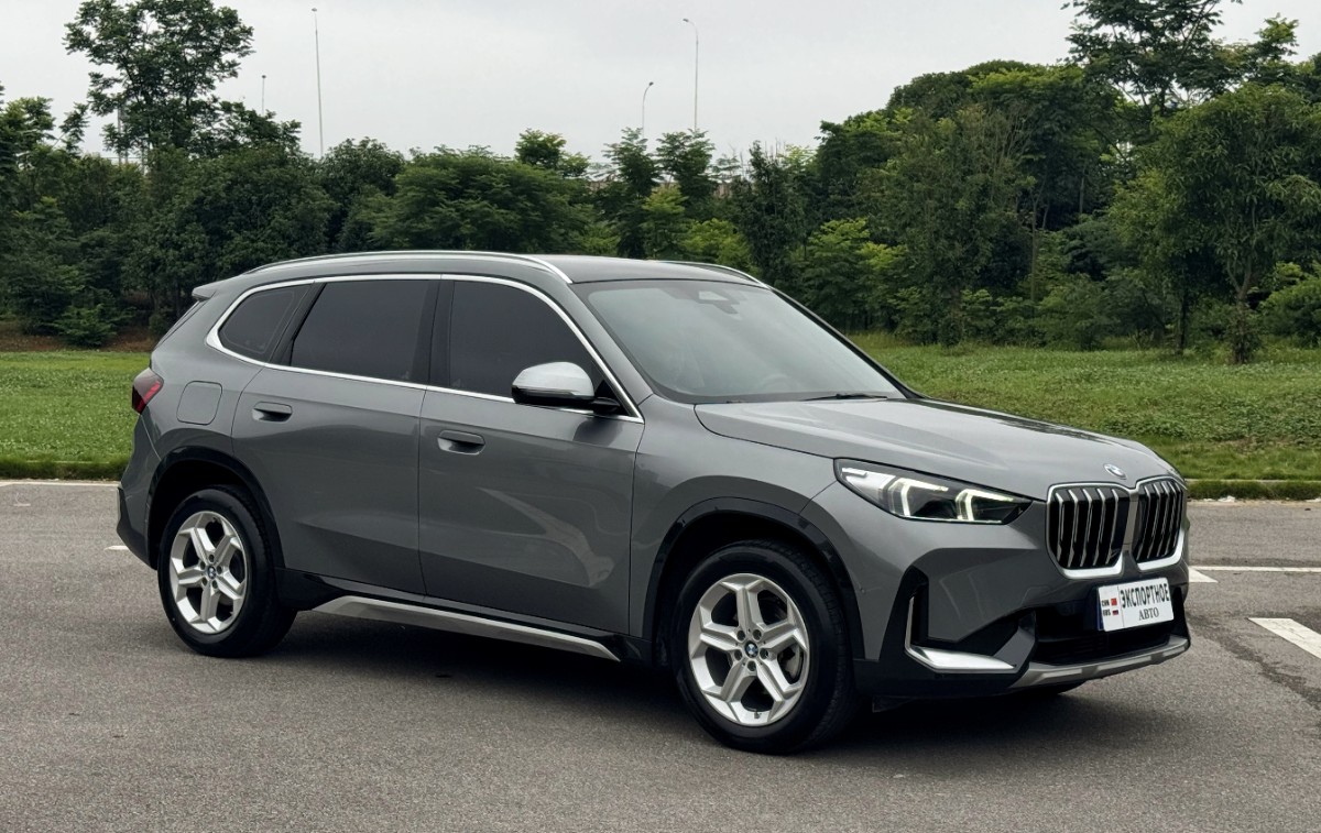 BMW X1 2024 car image #3