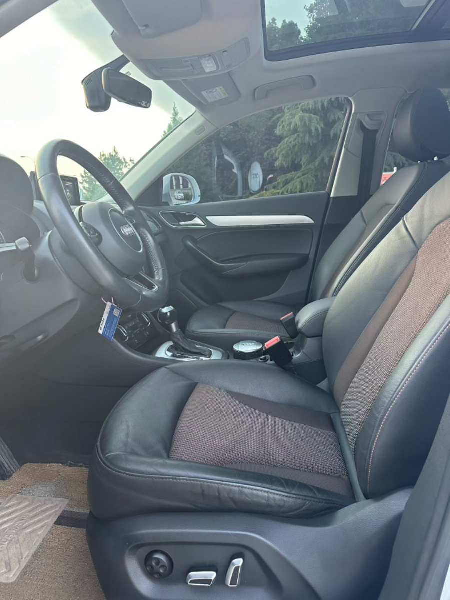 Audi Q3 2017 car image #4