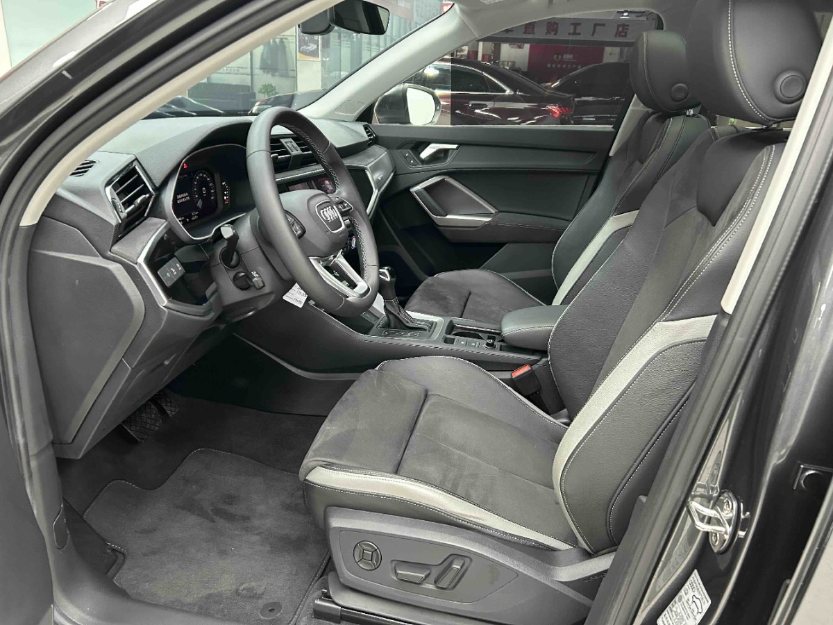Audi Q3 2022 #2 Audi Q3 2022 car image #2