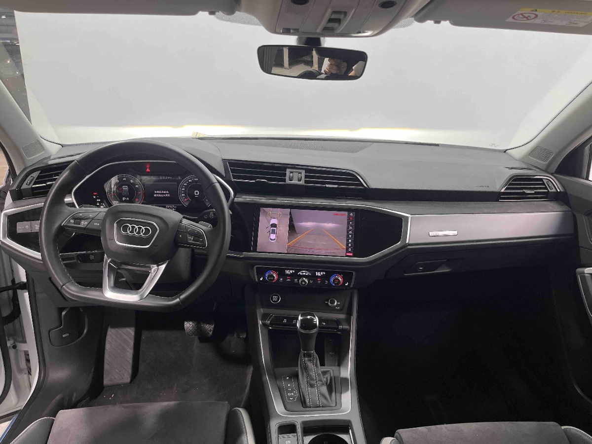 Audi Q3 2023 #2 Audi Q3 2023 car image #2