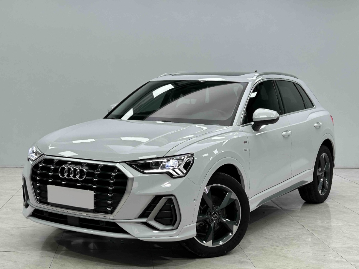 Audi Q3 2023 Audi Q3 2023 car image