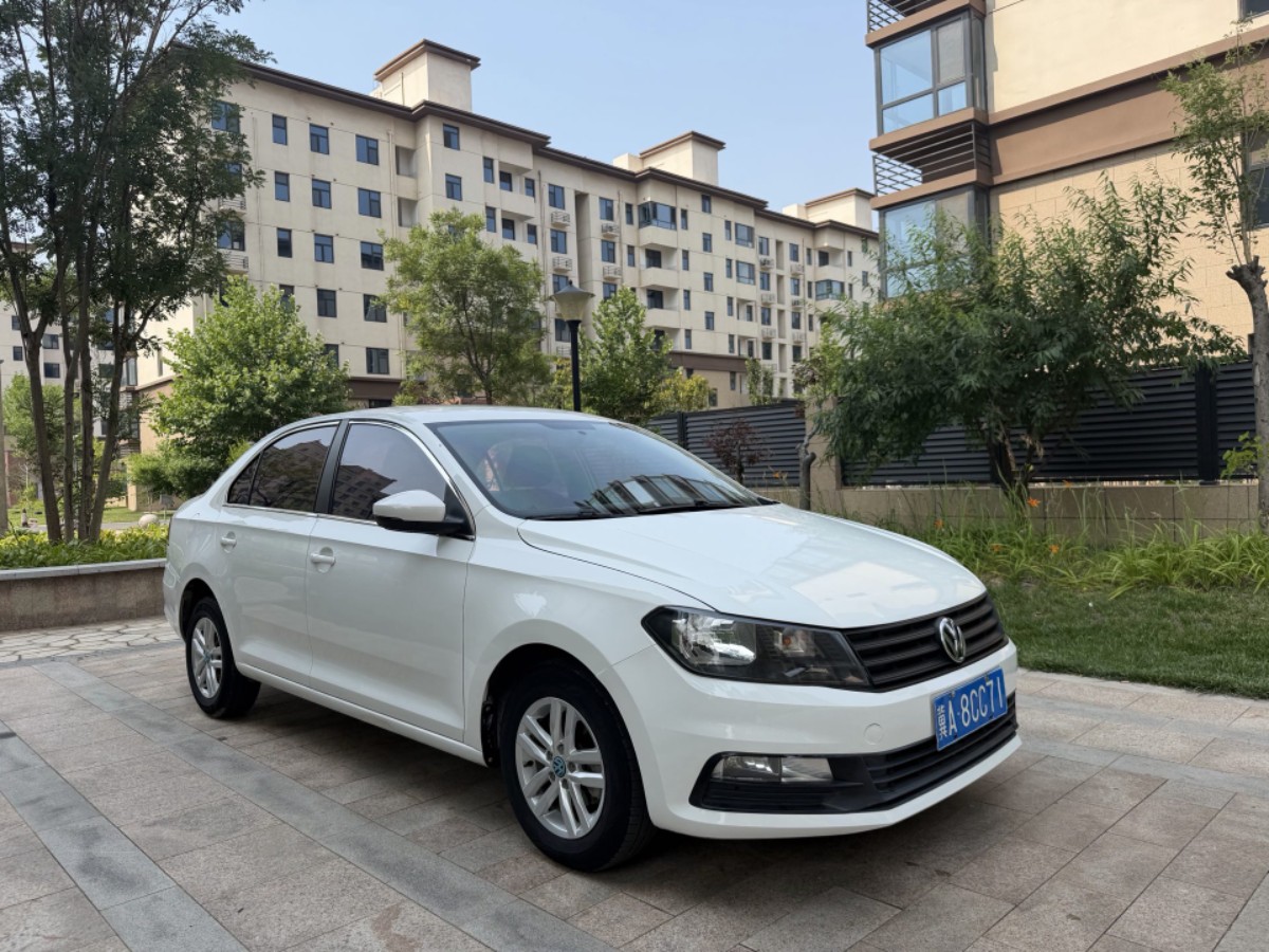 Volkswagen Santana 2017 car image #3