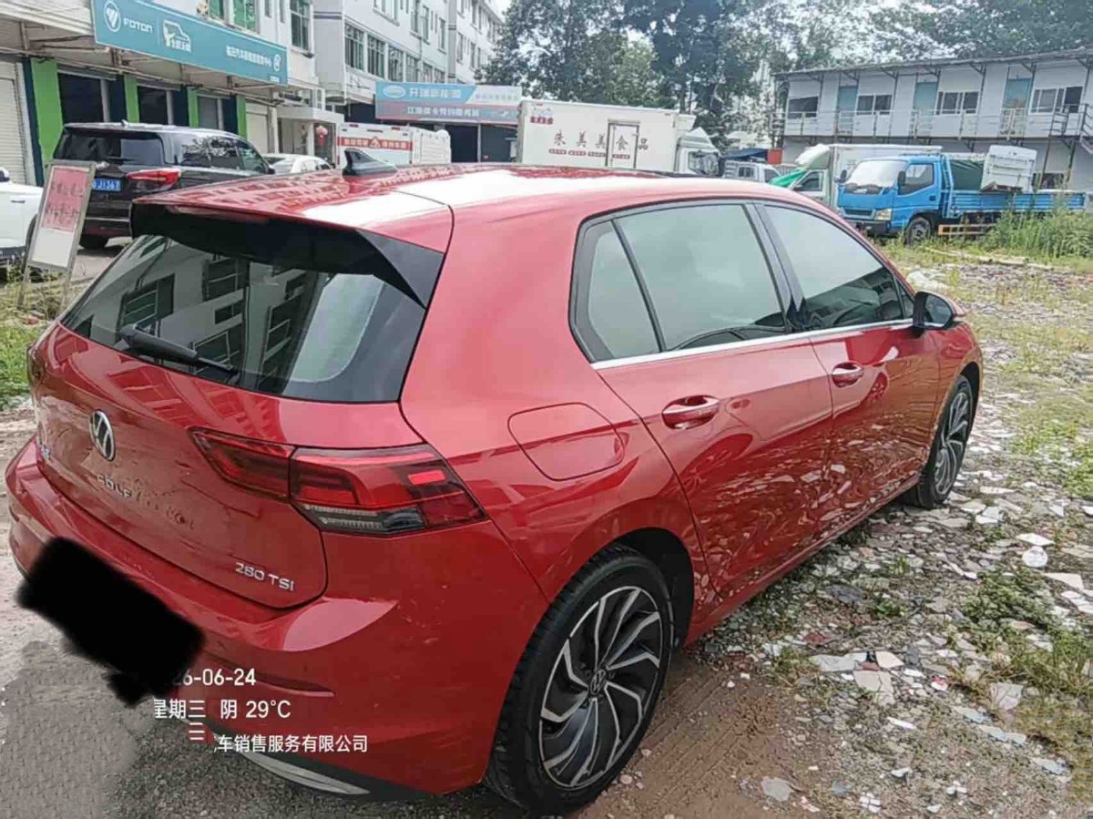 Volkswagen Golf 2022 car image #4