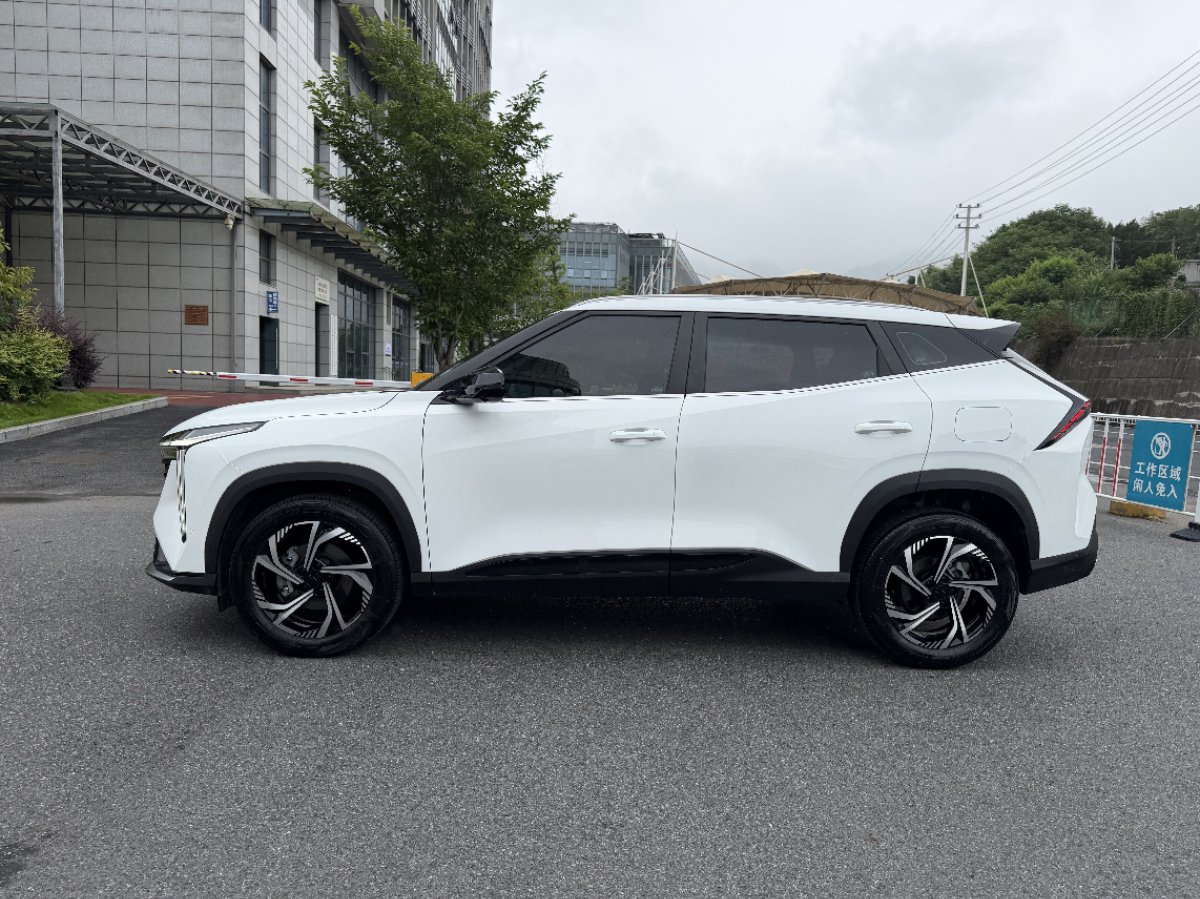 GEELY Boyue 2023 car image #3