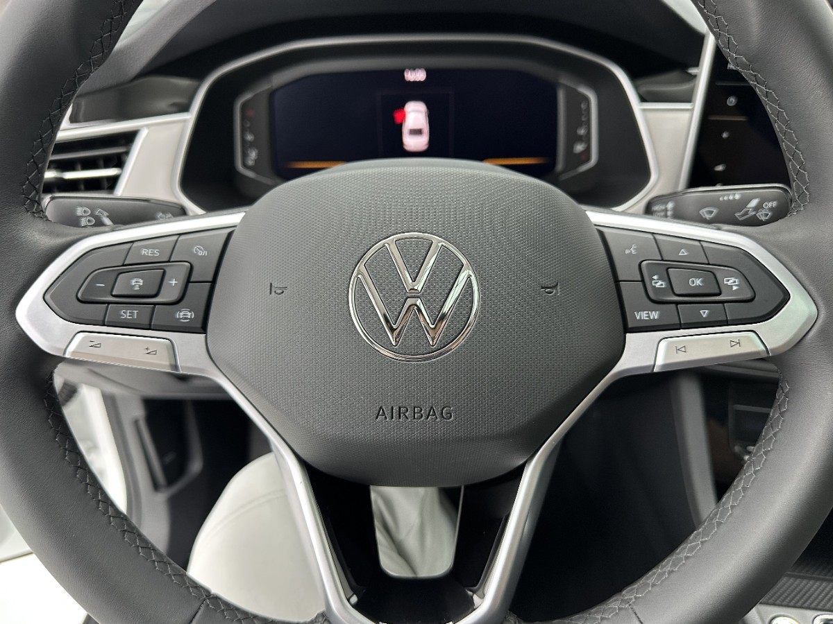 Volkswagen Bora 2023 car image #13