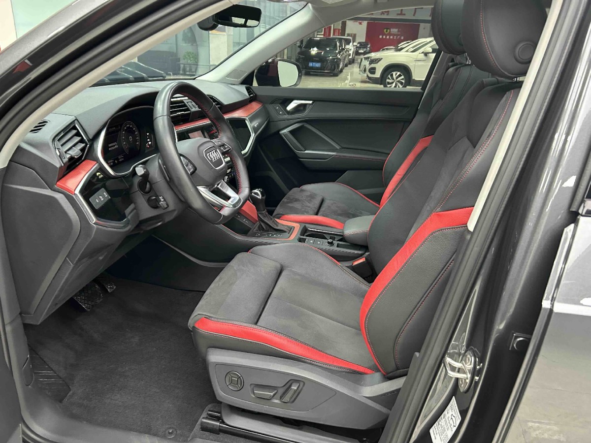 Audi Q3 2023 #2 Audi Q3 2023 car image #2