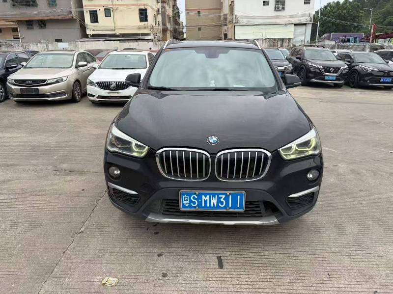 BMW X1 2018 BMW X1 2018 car image