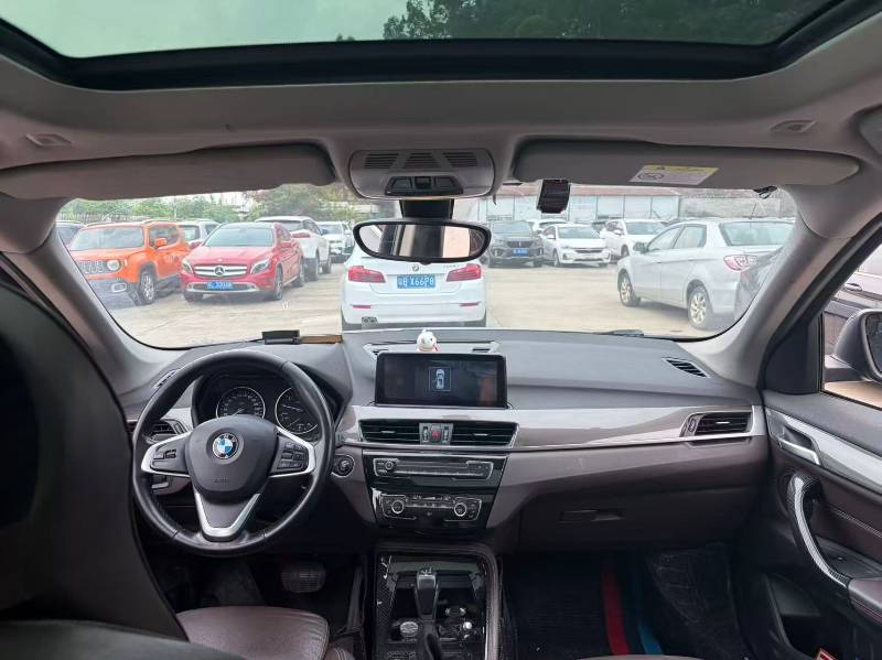 BMW X1 2018 #3 BMW X1 2018 car image #3