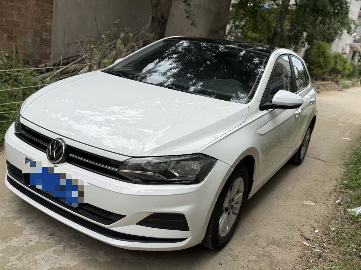 Volkswagen Polo 2020 car image #2