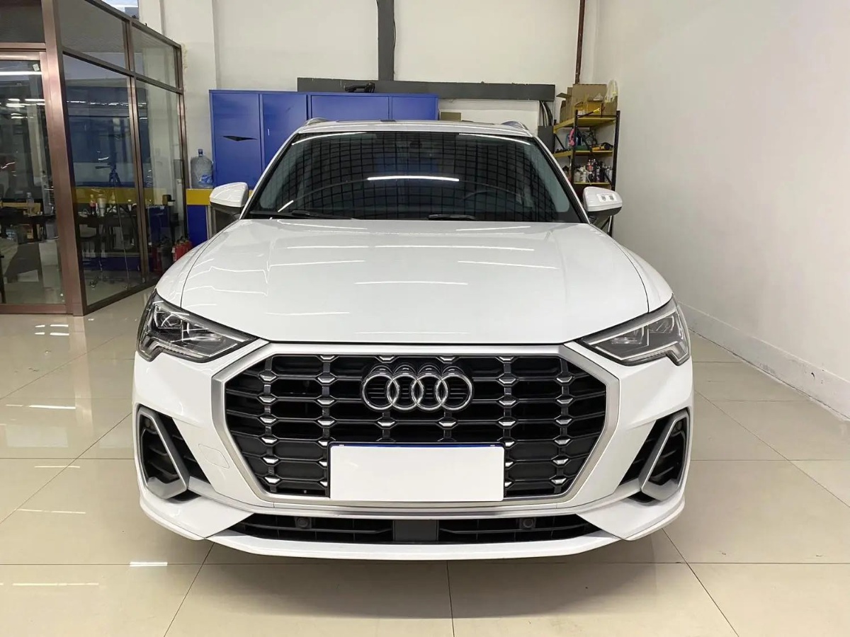 Audi Q3 2022 #2 Audi Q3 2022 car image #2