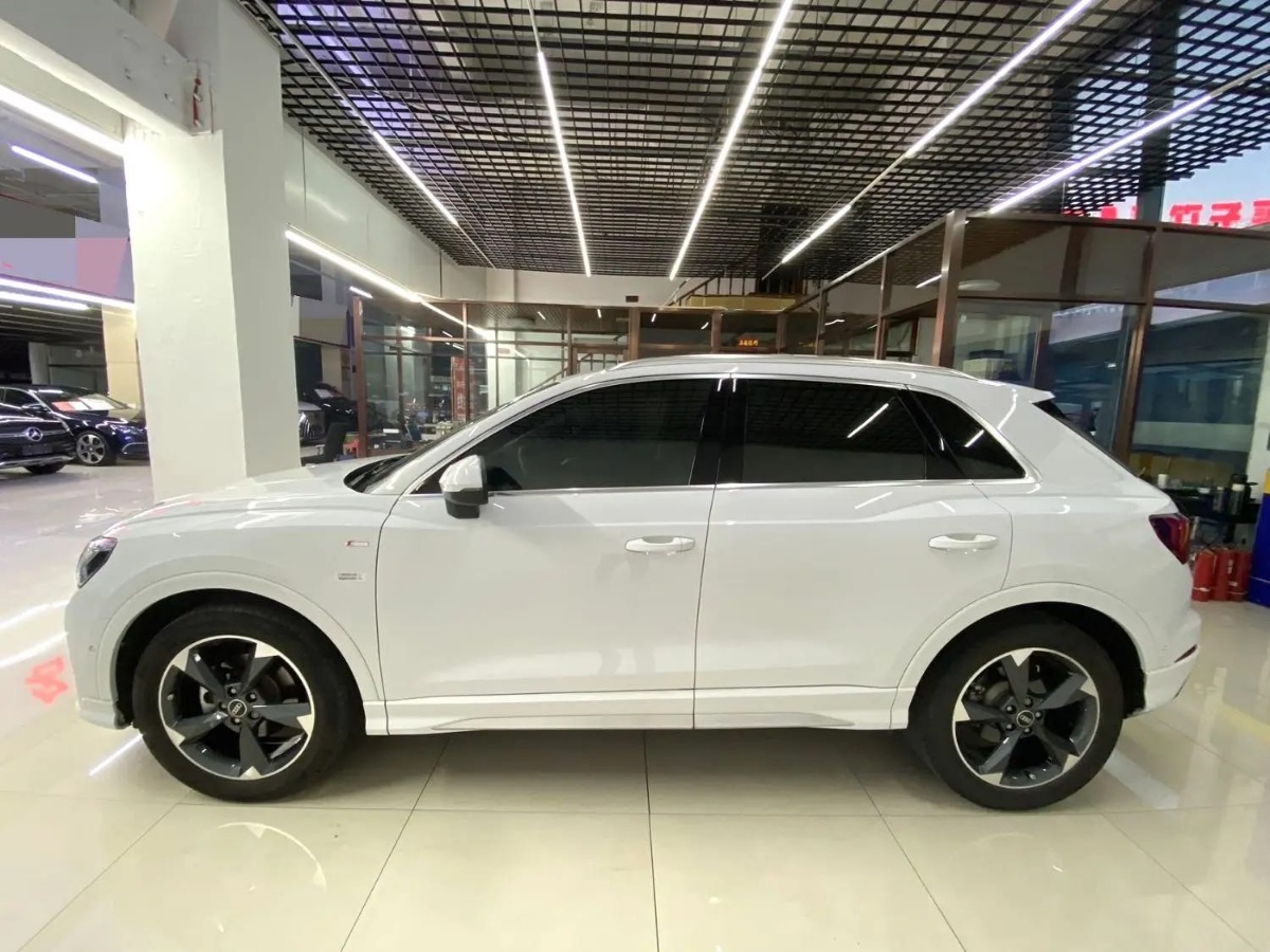 Audi Q3 2022 #5 Audi Q3 2022 car image #5