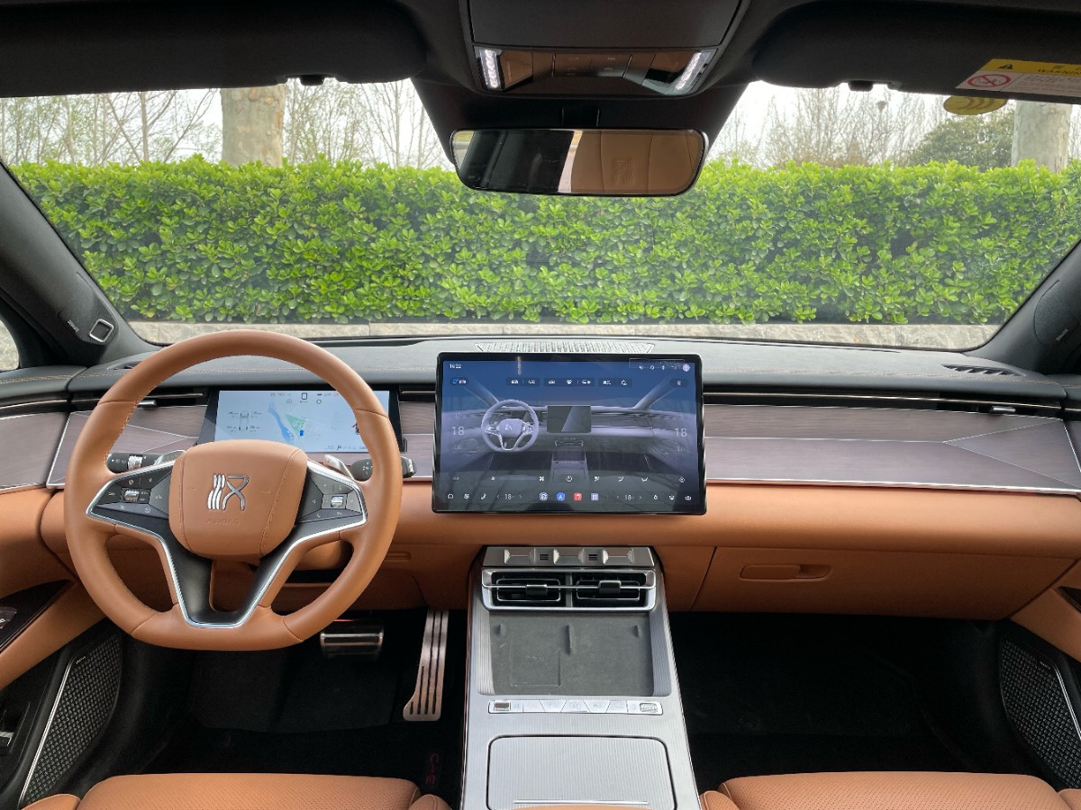 BYD HanL 2025 immagine di auto #5