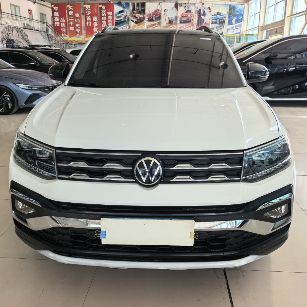 Volkswagen T-Cross 2023 #2 Volkswagen T-Cross 2023 car image #2