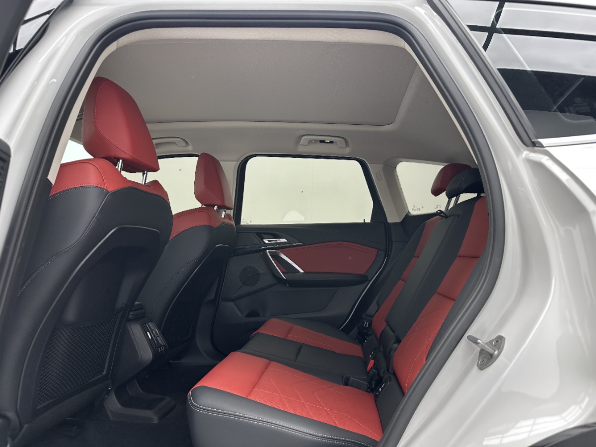 BMW X1 2024 car image #6