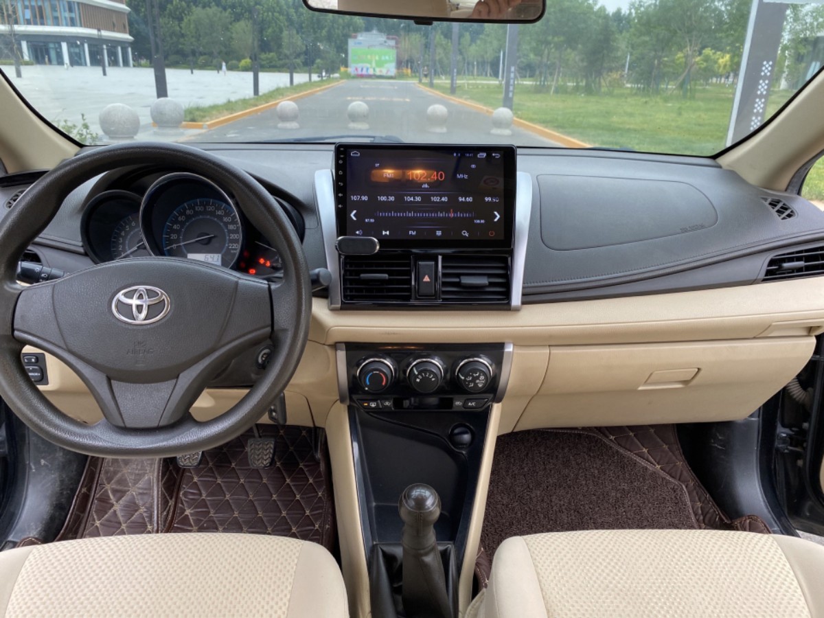 Toyota Vios 2015 car image #6