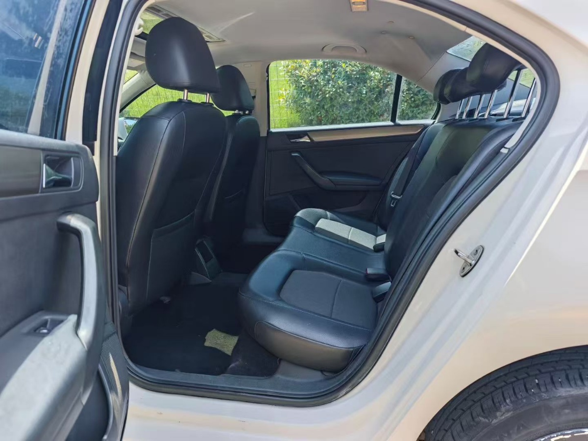 Volkswagen Santana 2015 #6 Volkswagen Santana 2015 car image #6