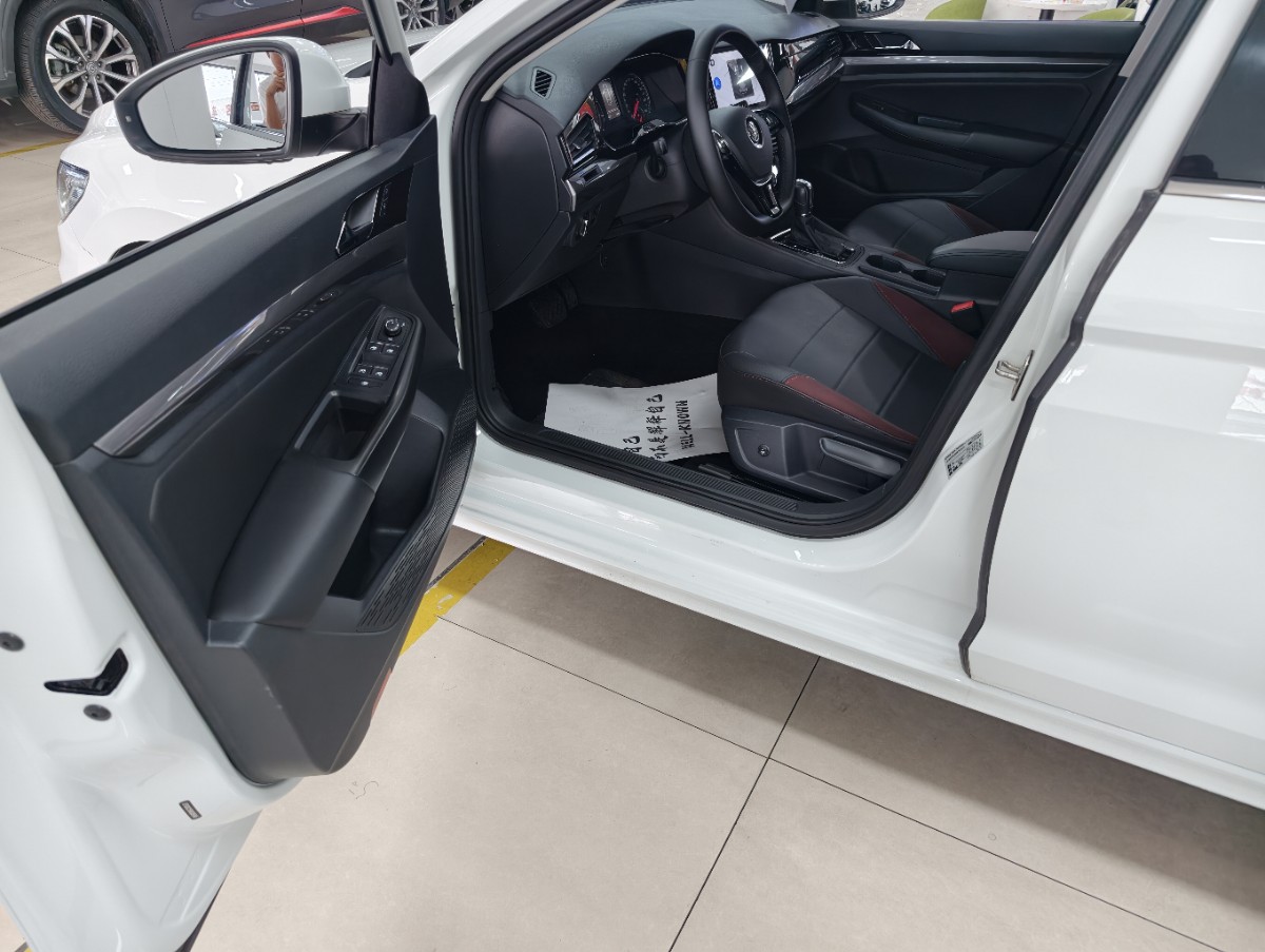 Volkswagen Bora 2020 car image #7