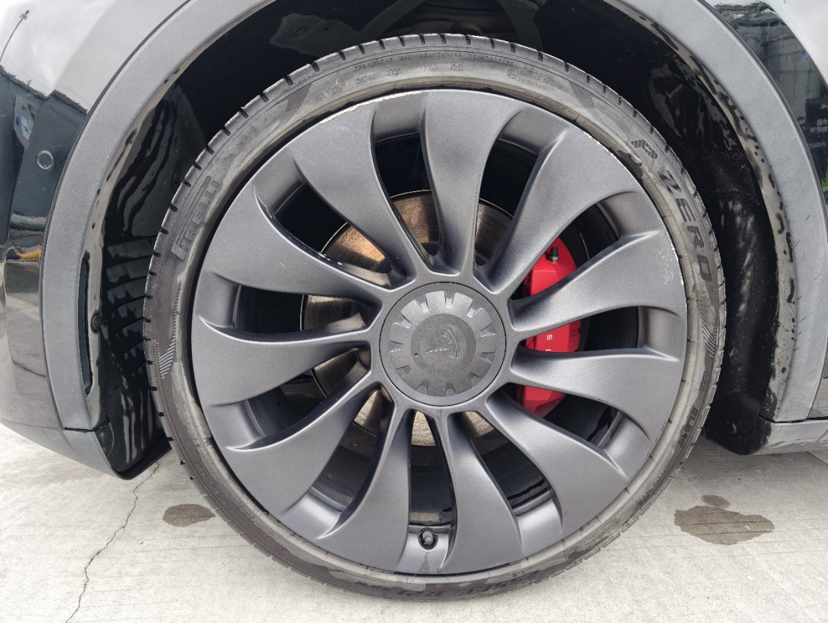 Tesla Model Y 2023 #10 Tesla Model Y 2023 car image #10