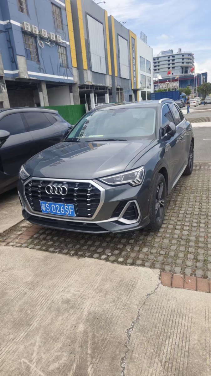 Audi Q3 2021 Audi Q3 2021 car image