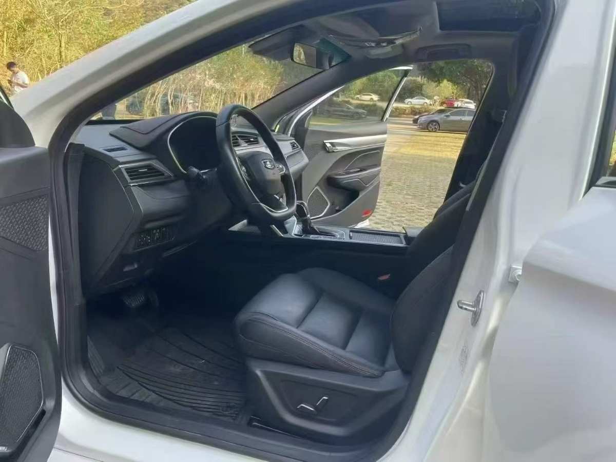 GEELY Binray 2019 car image #4
