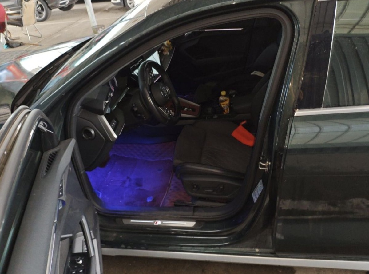 Audi A3 2023 car image #2