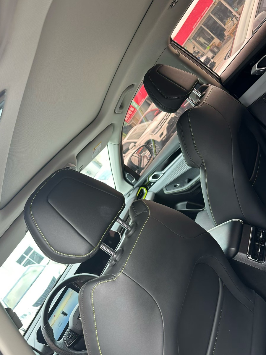 GEELY Coolray 2022 car image #6