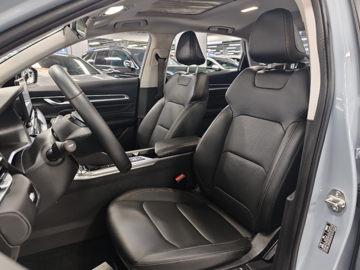 GEELY Emgrand 2024 #3 GEELY Emgrand 2024 изображение автомобиля #3