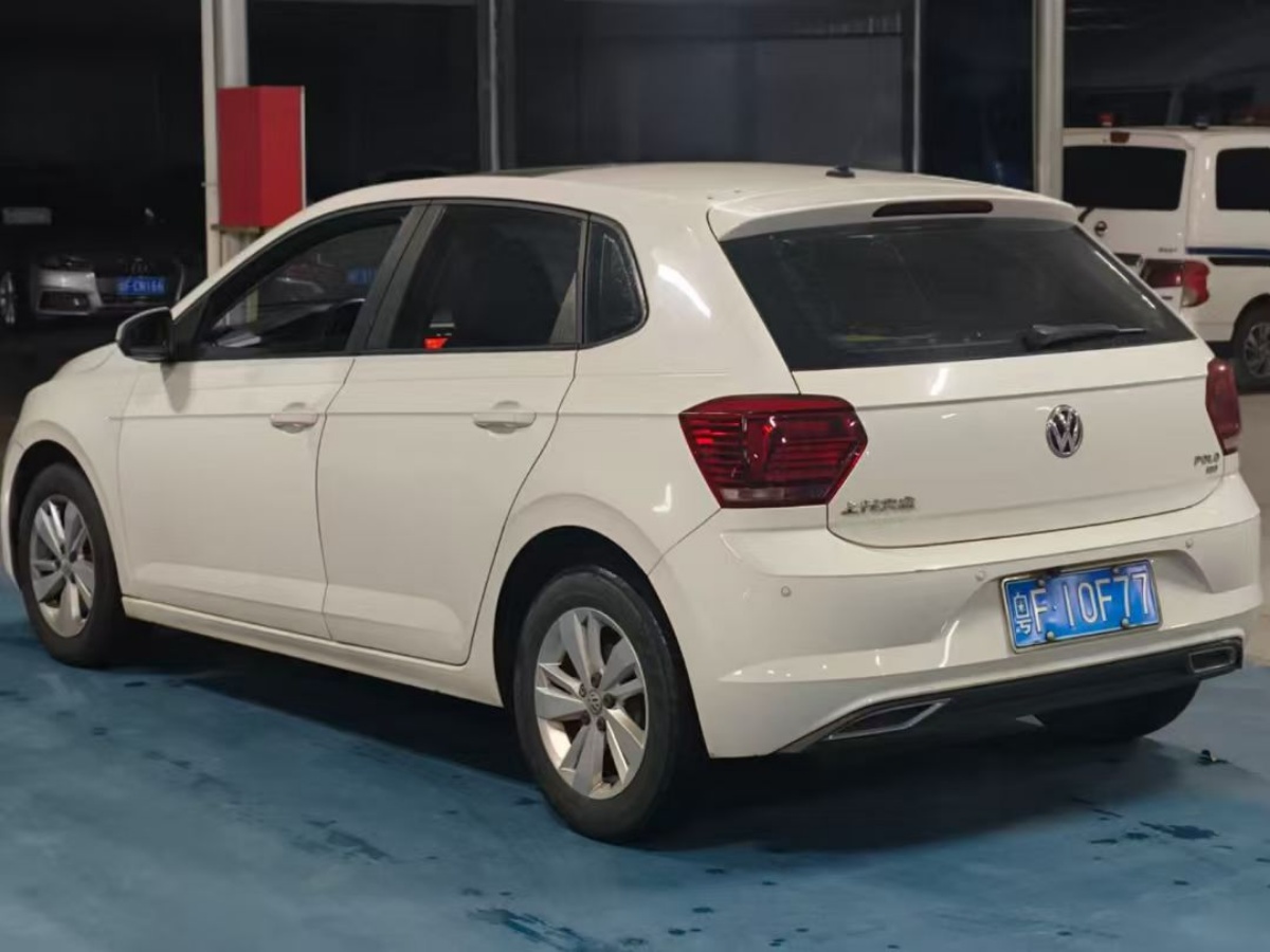 Volkswagen Polo 2019 car image #3