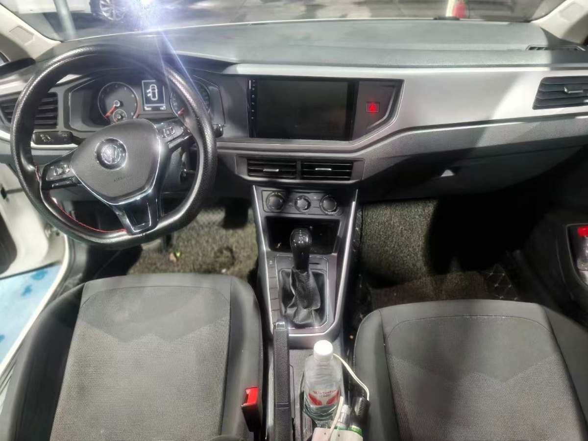 Volkswagen Polo 2019 car image #4