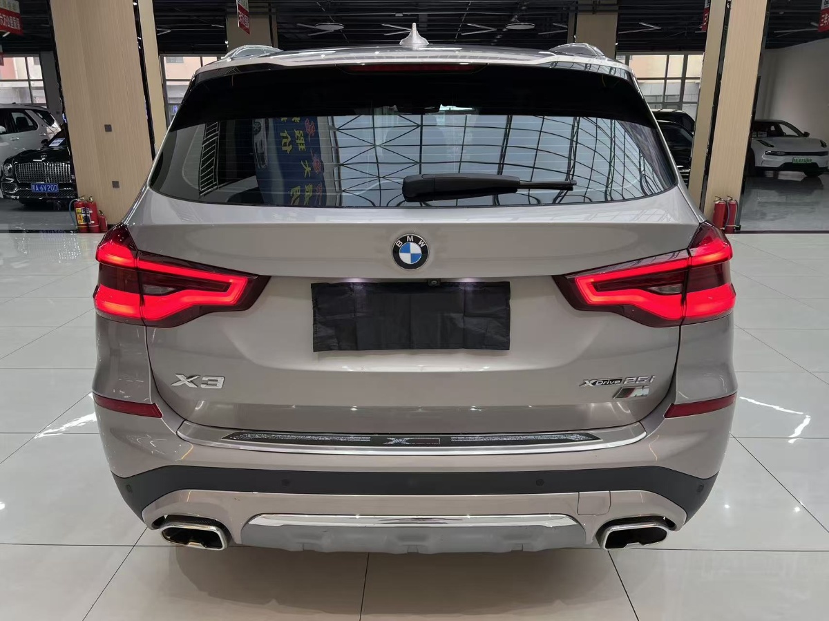 BMW X3 2021 car image #8
