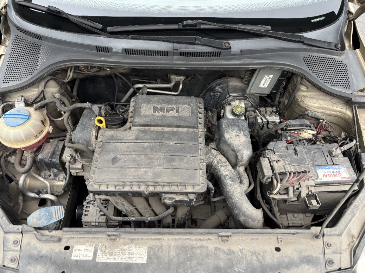 Volkswagen Santana 2014 car image #7