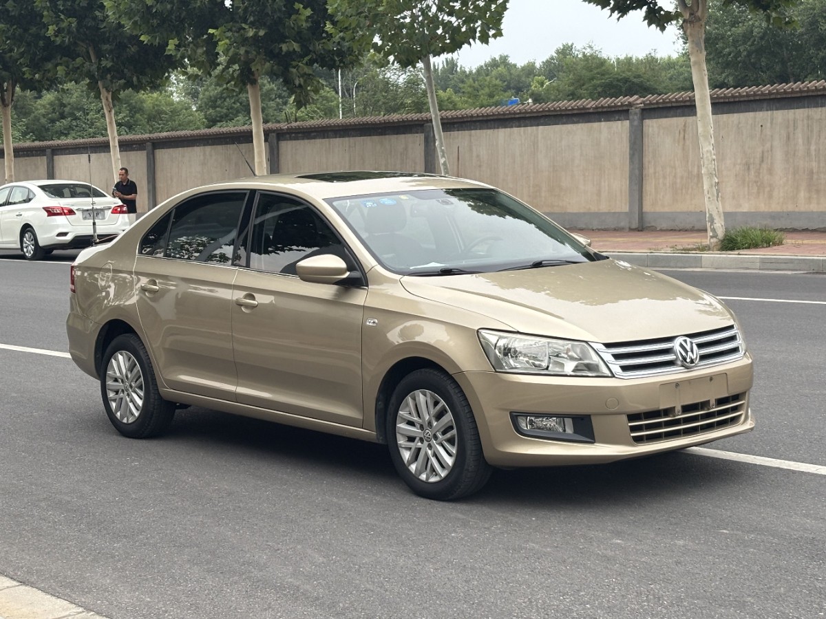 Volkswagen Santana 2014 car image #2