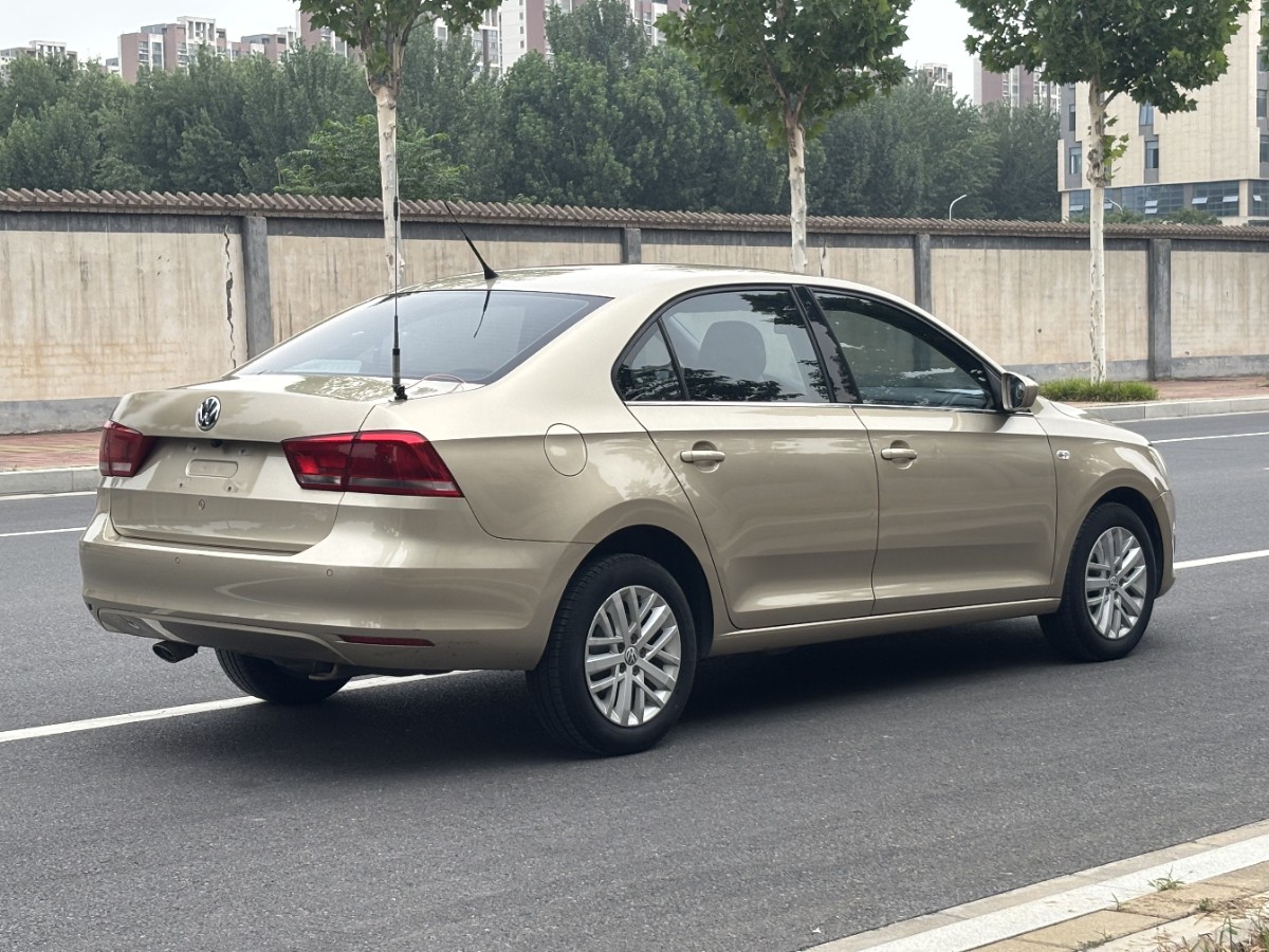 Volkswagen Santana 2014 car image #9