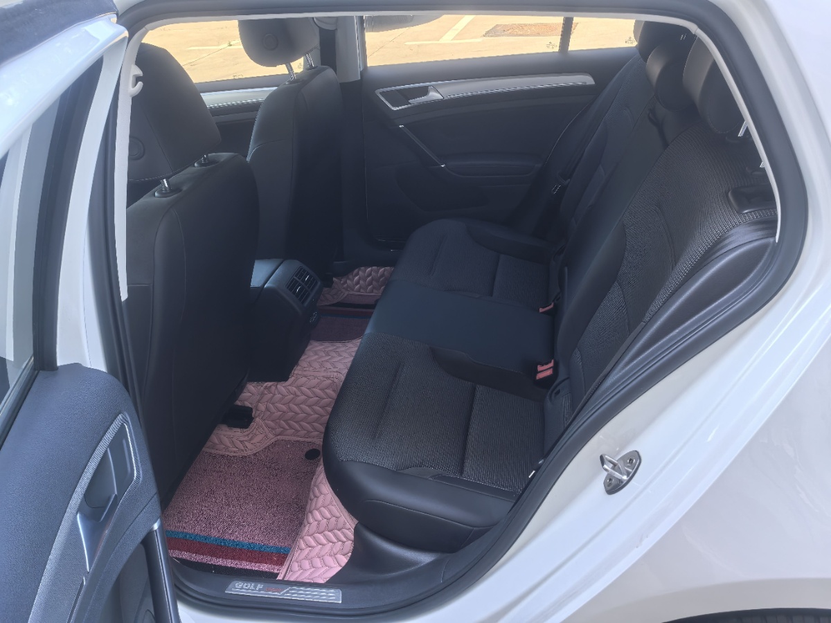 Volkswagen Golf 2019 #5 Volkswagen Golf 2019 car image #5