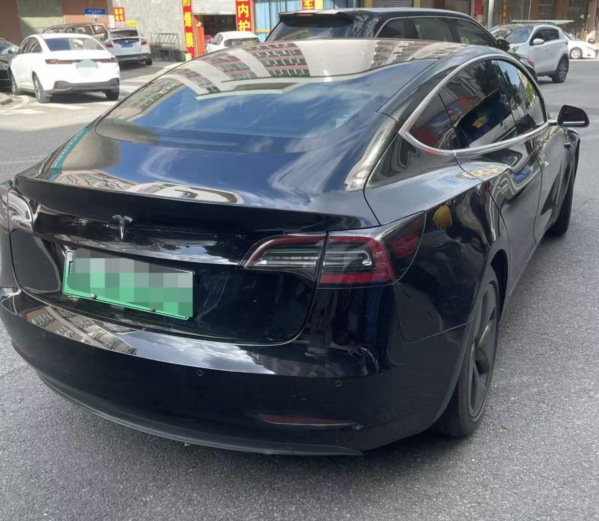 Tesla Model 3 2020 car image #2