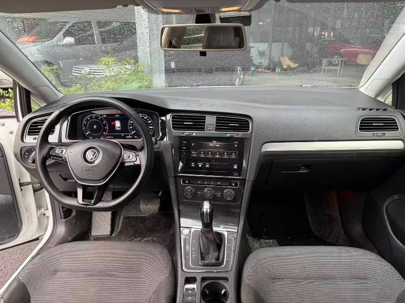 Volkswagen Golf 2020 #4 Volkswagen Golf 2020 car image #4