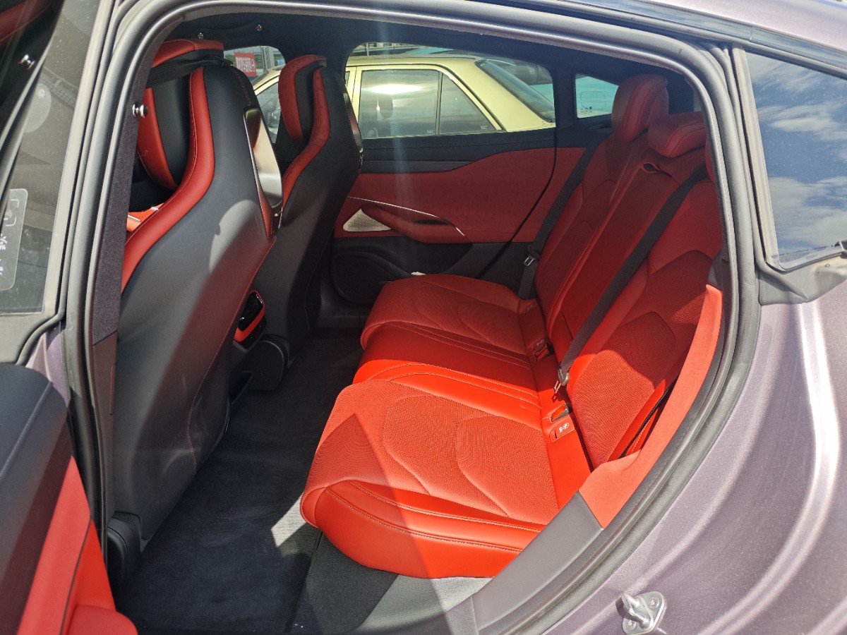 MI SU7 2024 car image #3