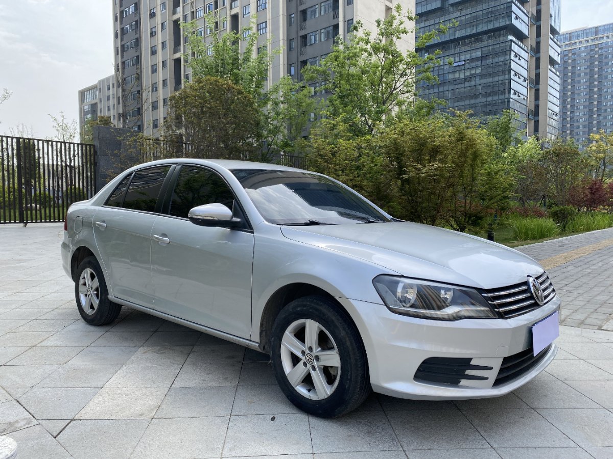 Volkswagen Bora 2013 car image #3