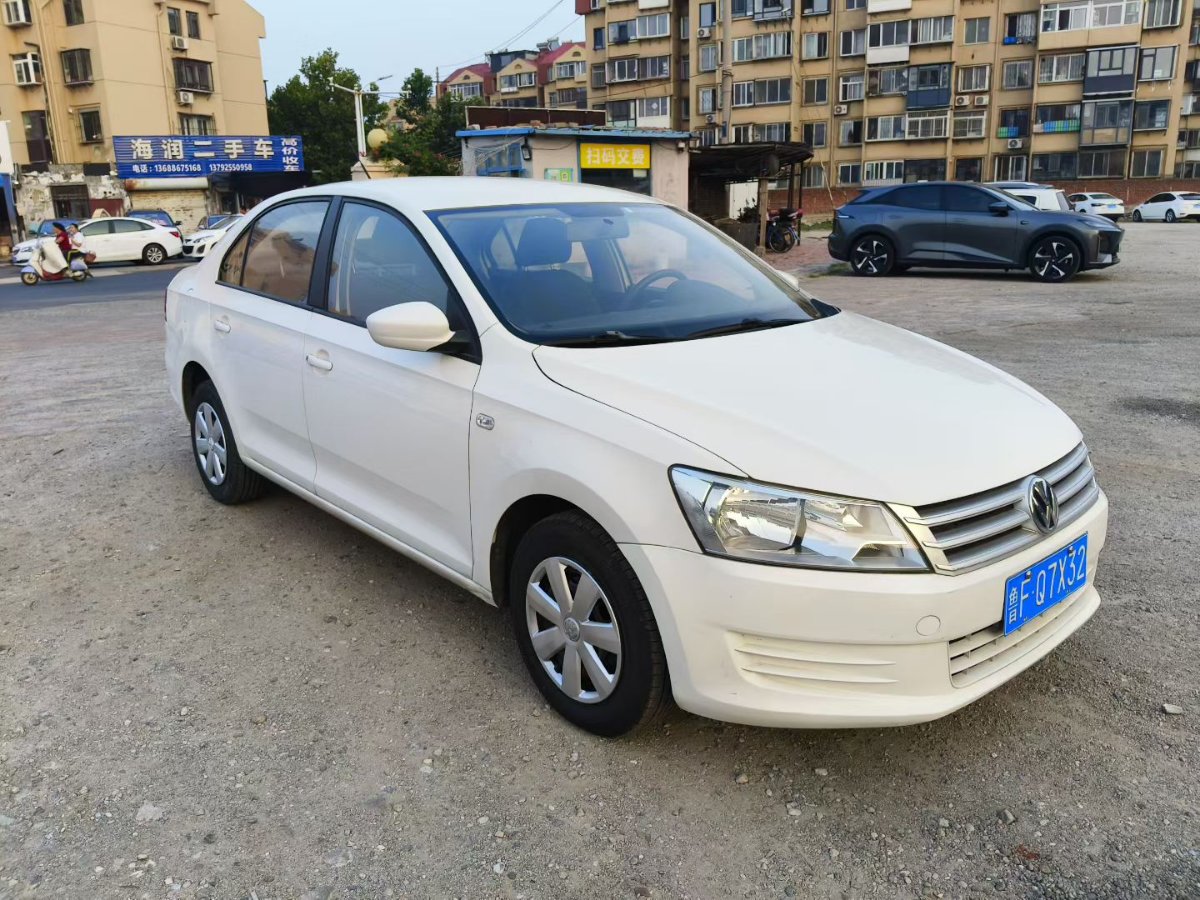 Volkswagen Santana 2015 car image #2
