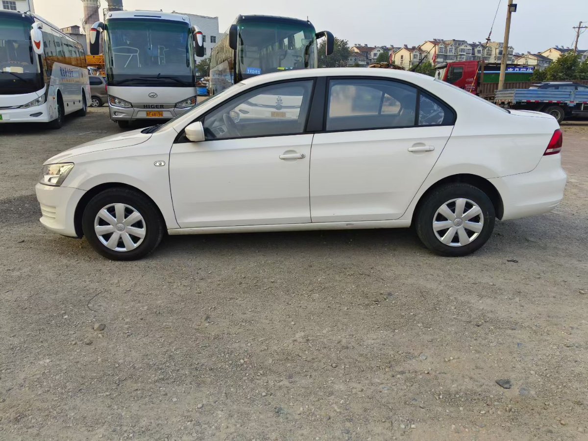 Volkswagen Santana 2015 car image #4