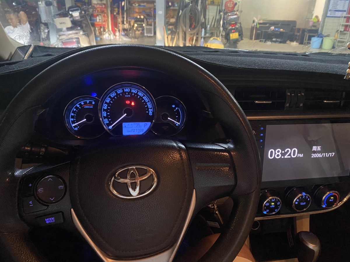 Toyota Corolla 2017 #10 Toyota Corolla 2017 car image #10